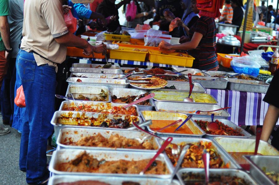 jangan tamak! bazaars are the main cause of food wastage during ramadan