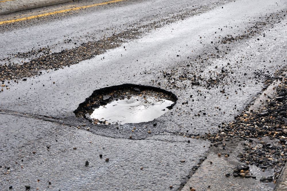 this app will help you report potholes, broken traffic lights and so much more!