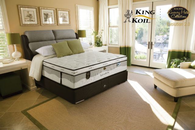 you’re lying if you say you don’t do these 9 things when you check into a hotel