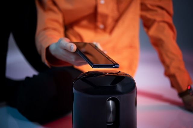 unlock your car and 4 more ways the huawei share can make life easier for you