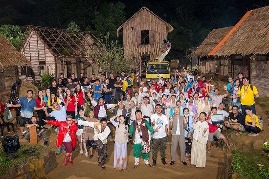 新年就是要看贺岁片！8个必看《大地回春》的理由