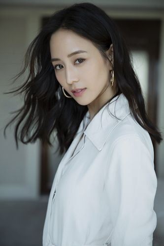 女神们脸小有障碍！盘点7位脸小到戴口罩有难度的女星，几乎遮整张脸！