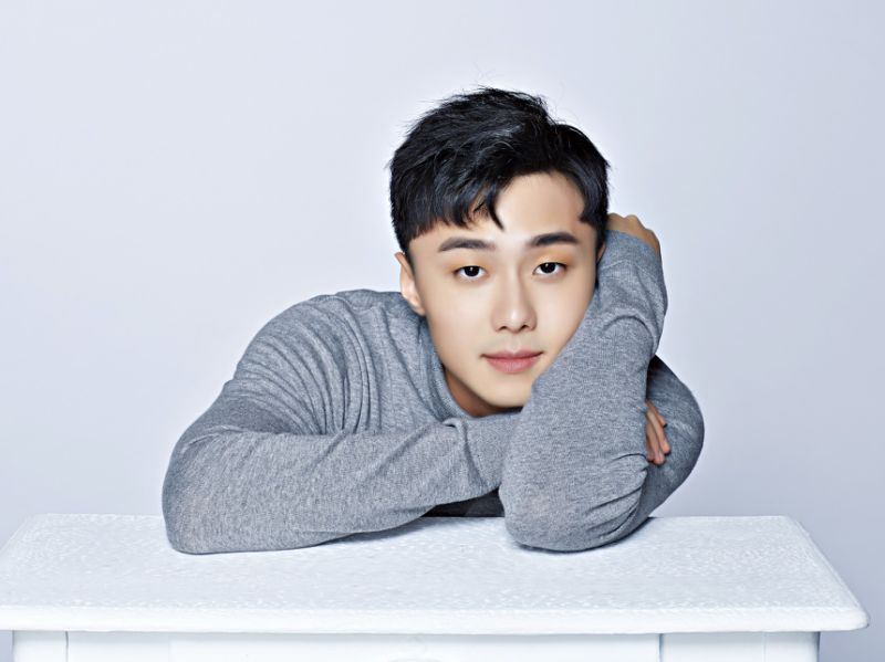 拍《想见你》无法放松，施柏宇曾躲衣橱不出来，许光汉直斥：有病？！