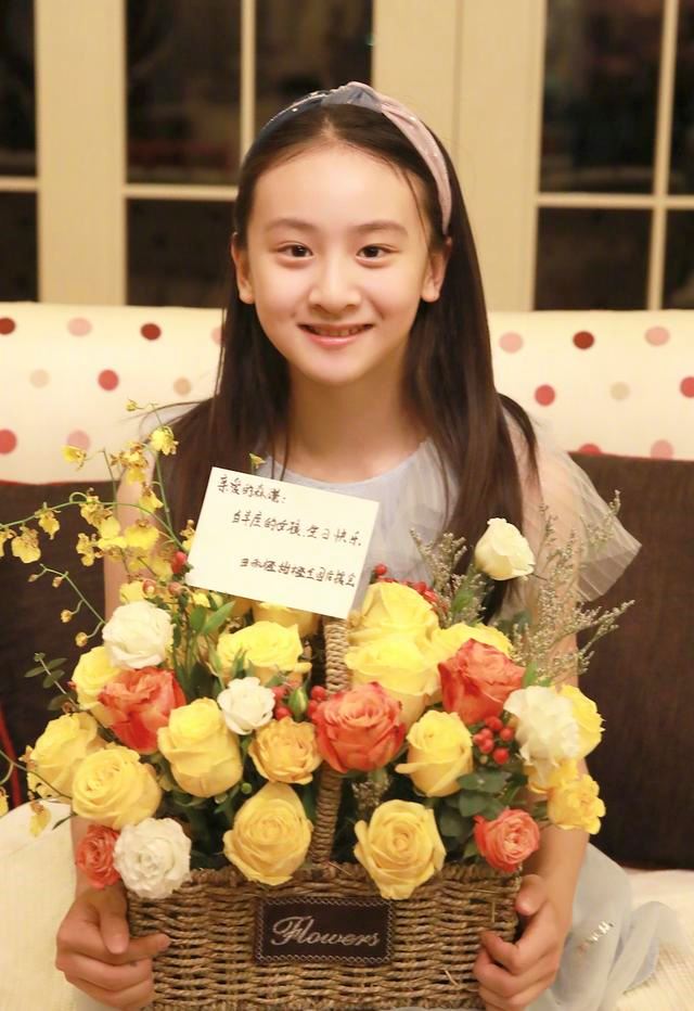 森碟12岁生日,田亮一家为女儿庆生:老父亲内心百感交集!