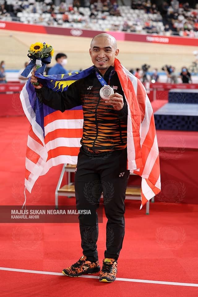 【东京奥运】发文祝贺阿兹祖夺银牌❗️李宗伟：很感谢你团结了我们