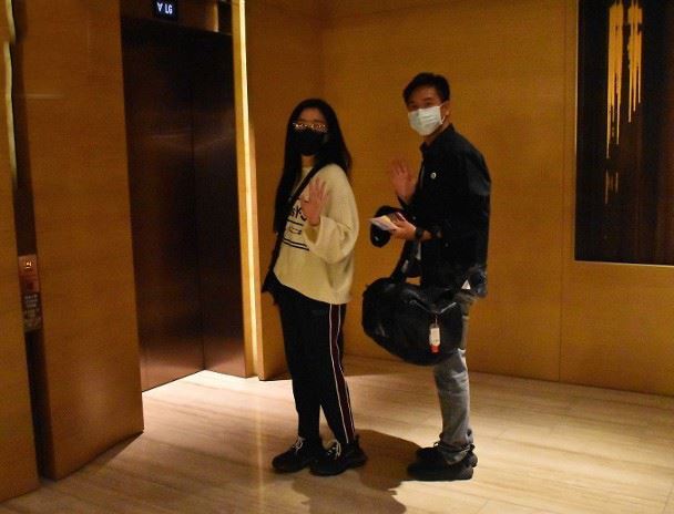 繁忙中趁有空档,马国明上汤洛雯住家拍拖!