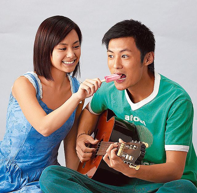 也太多了吧！盘点阿娇出道20年所传过的12位绯闻男友，网民：可以组足球队了！