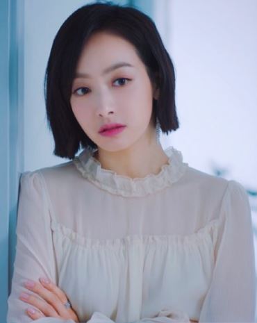 【多图】宋茜在剧里衣着穿搭获网民点赞！现在都流行这样穿！