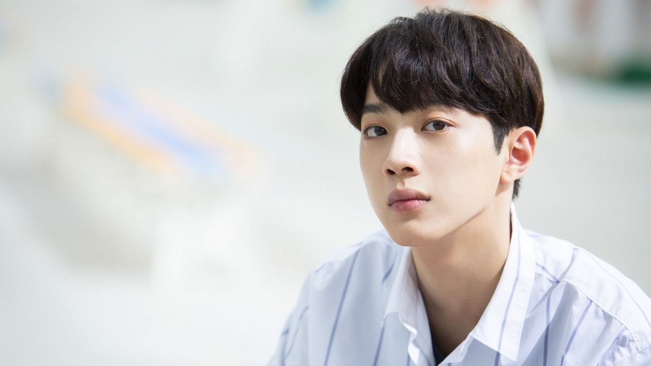 赖冠霖被批评身材没看点，怒怼网民！