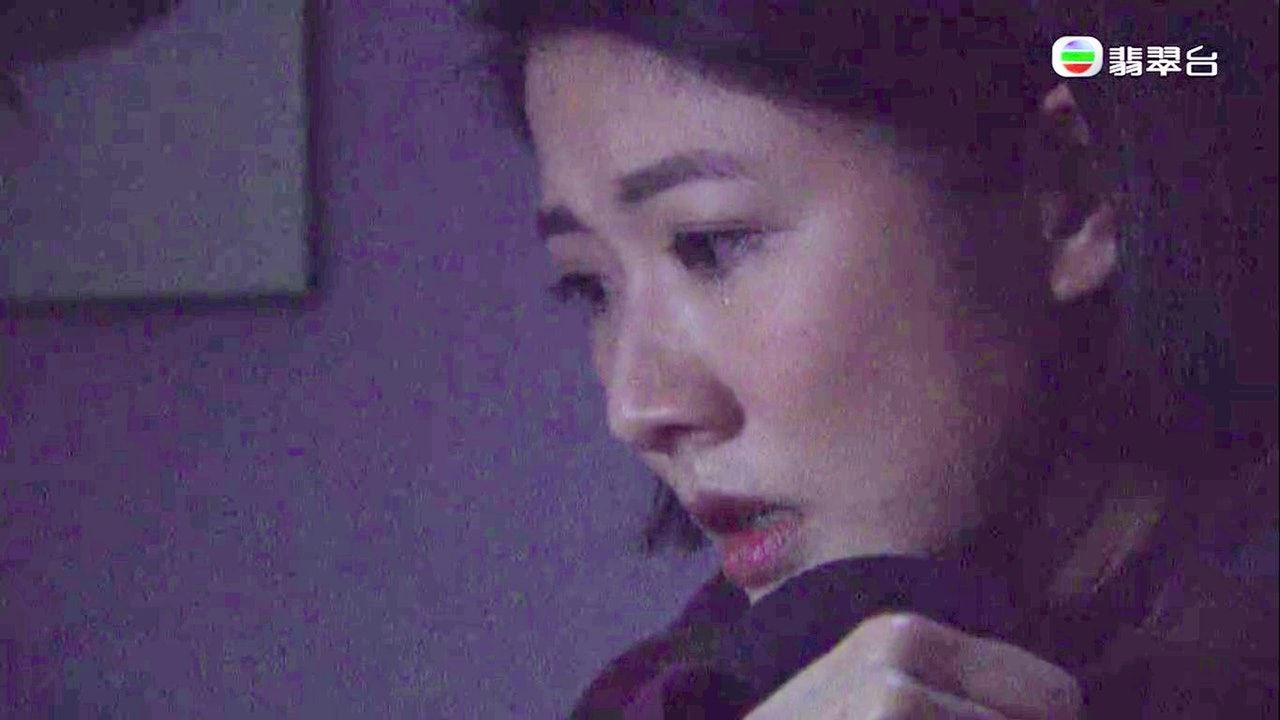 【机场特警】邓佩仪独自躲在黑暗中眼眶泛泪，演技大受好评！