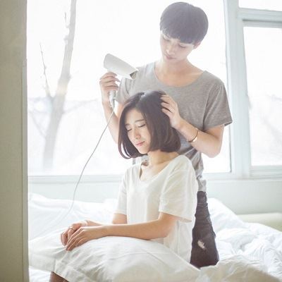刚染发需注意！发型师传授留住发色4 大重点秘诀！