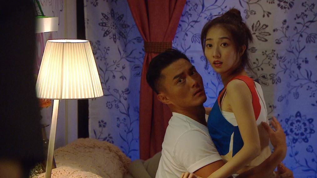 【机场特警】何依婷与杨明拍亲密戏不过电，更爆出择偶对象！