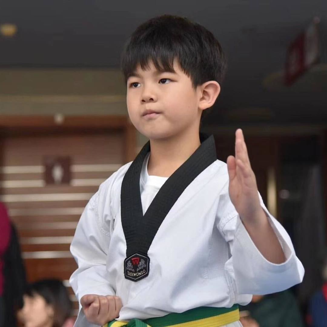 都长大啦！《爸爸去哪儿》16位萌娃近照曝光！网民：快认不出来了