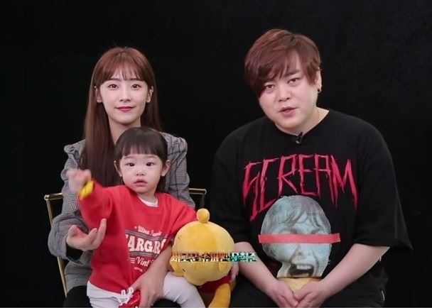 24岁已是三个孩子的妈妈!盘点5组「已当上爸妈」的韩国年轻偶像!