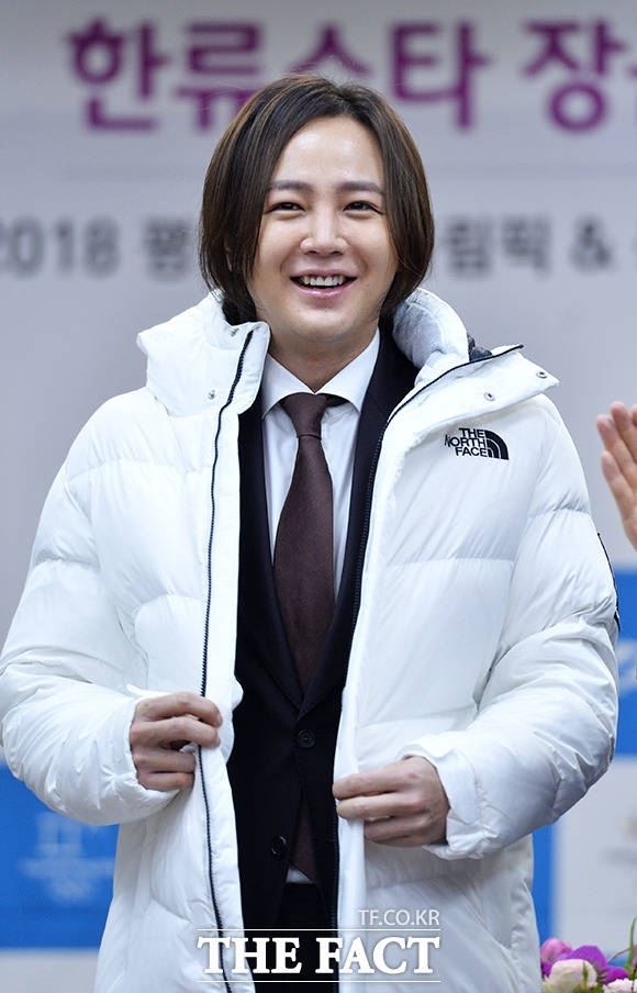 退伍后张根硕首次亮相！网友：瘦了很多！依然帅气！