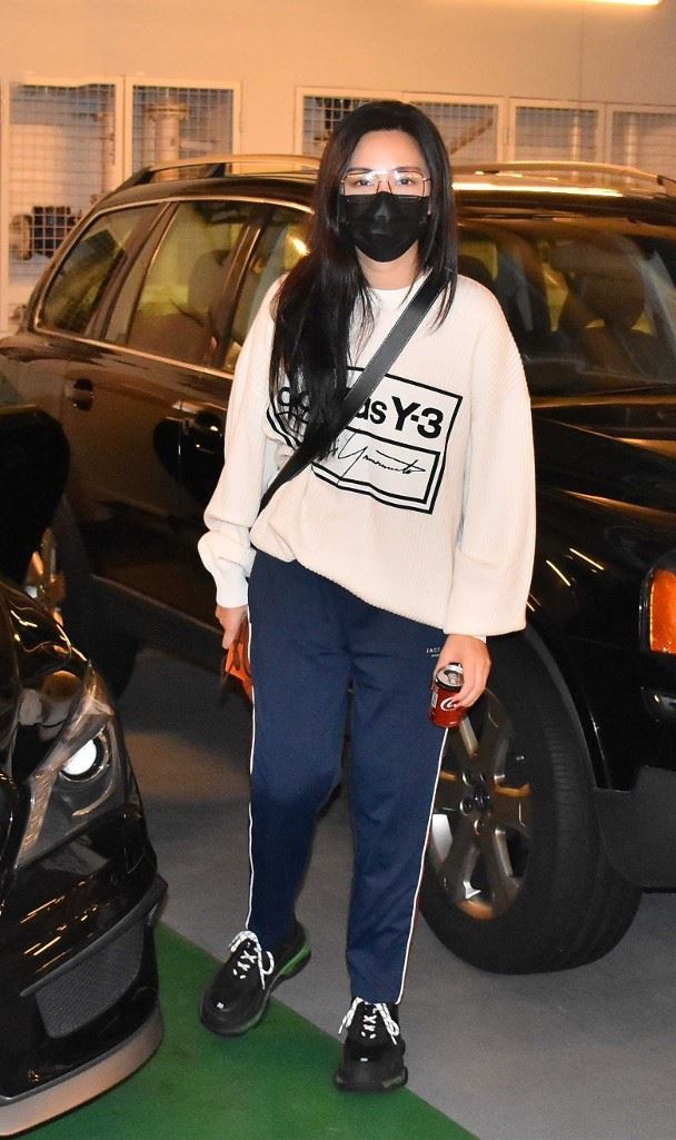 繁忙中趁有空档,马国明上汤洛雯住家拍拖!