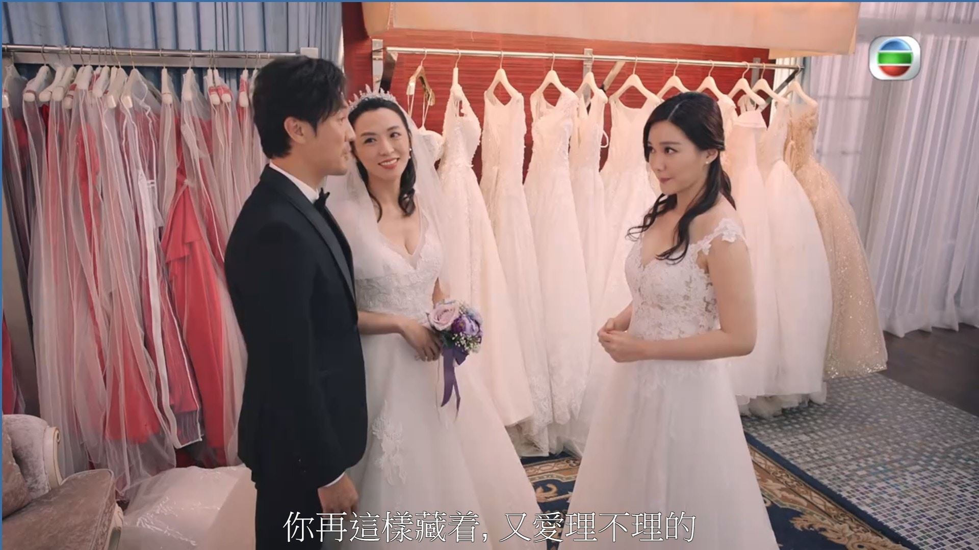 【多图】《法证先锋iv》大结局女主角斗性感，各有各的美！