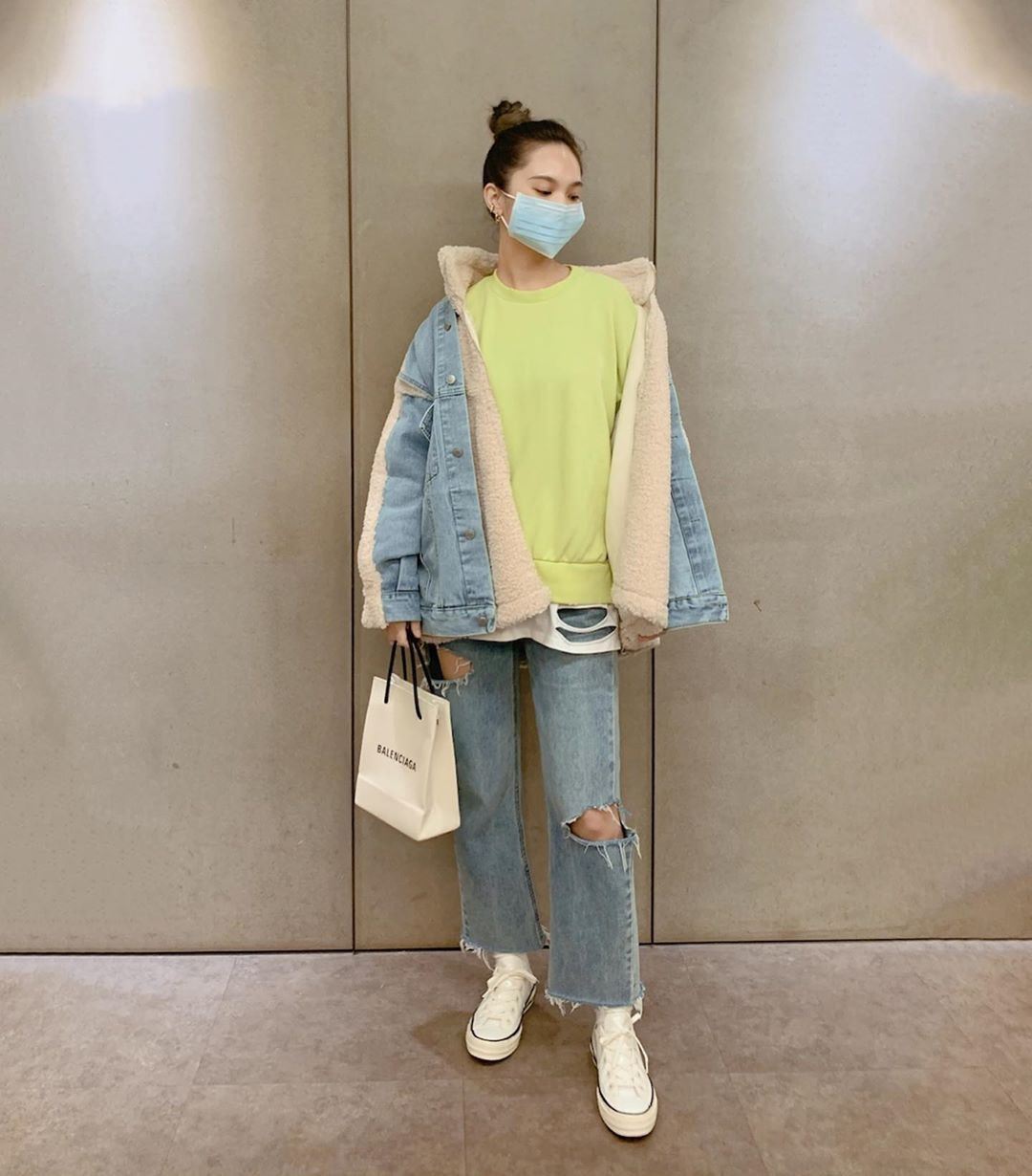 女神们脸小有障碍！盘点7位脸小到戴口罩有难度的女星，几乎遮整张脸！