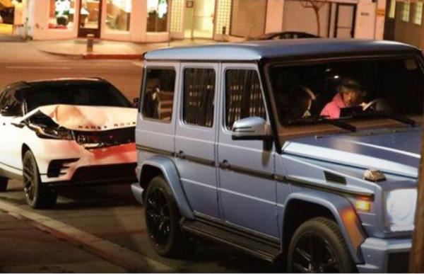 一波接着一波！小贾斯汀录音后突遇车祸，追撞车车头半毁