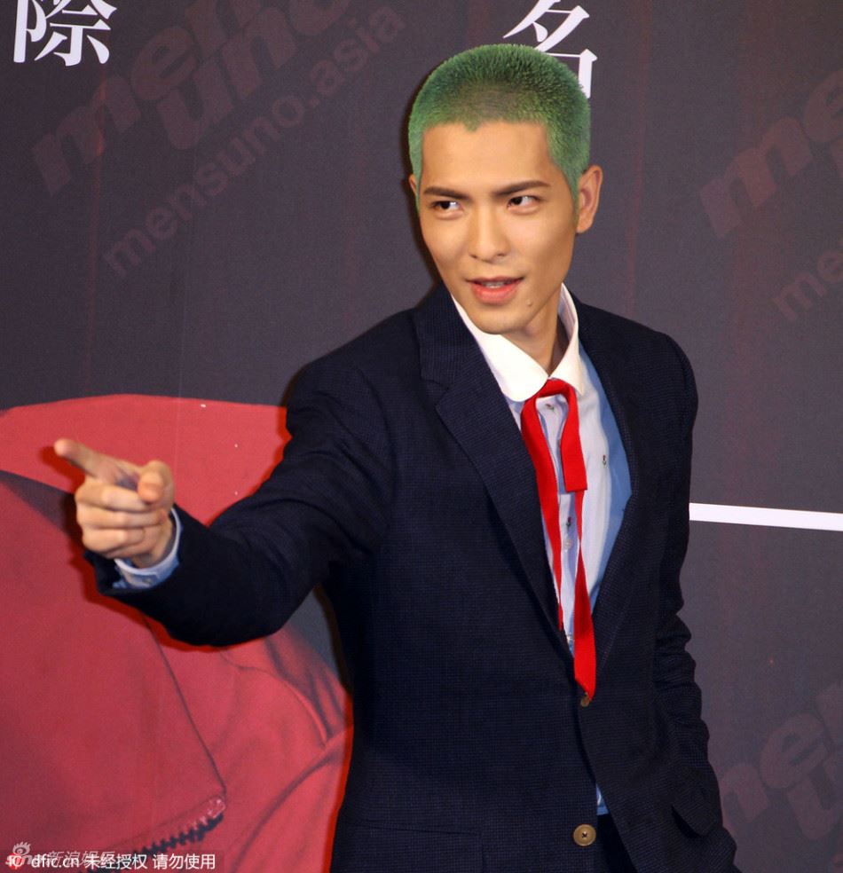 娱乐圈「百变天王」！盘点萧敬腾帅爆表14个造型