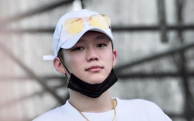 默认李小璐出轨pg one？贾乃亮发文「最终却变成了最大的遗憾」