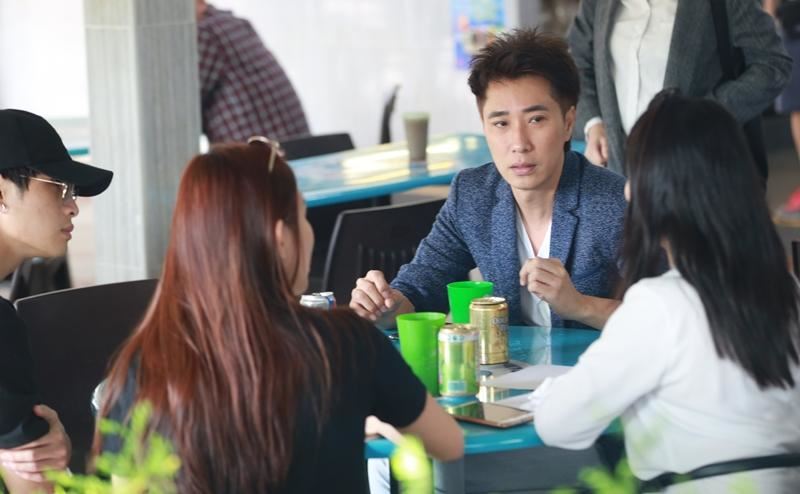 冯伟衷遗体回国！灵堂设追思会！后天出殡