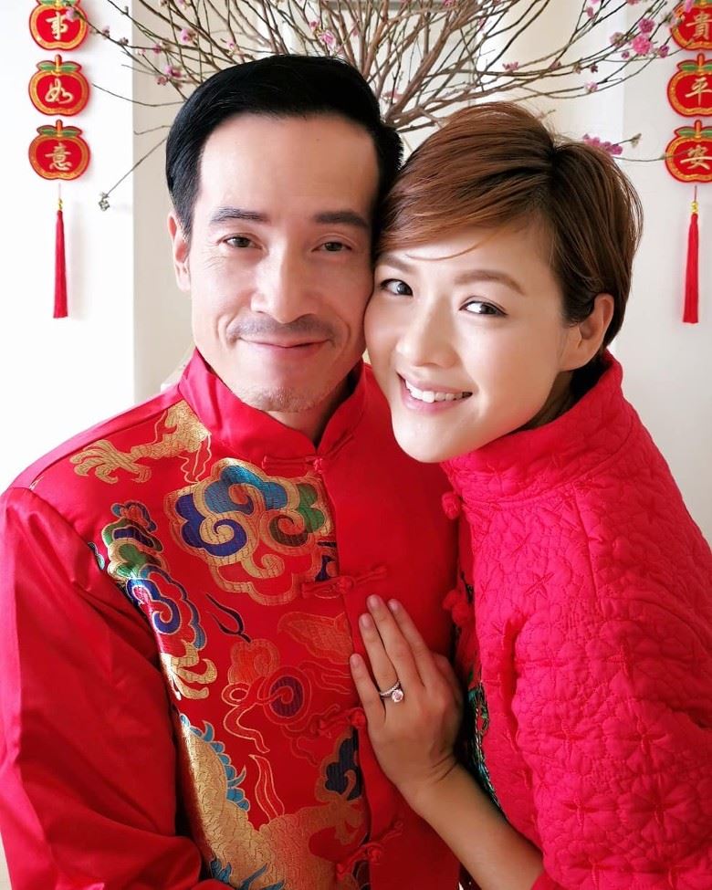 陈茵媺晒全家福照！小女儿脸肉肉超可爱