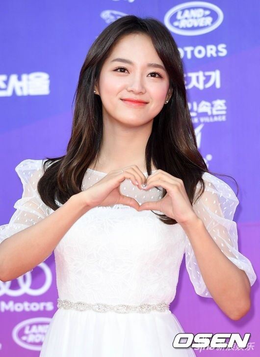 第54届百想艺术大赏红毯美图！秀智、雪炫、nana等靓爆镜