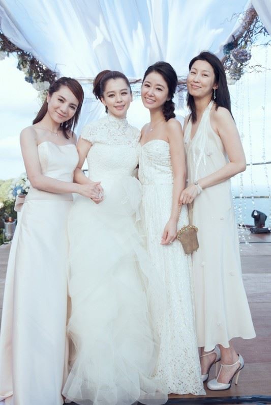 快把新娘风头给抢掉了!娱乐圈最美伴娘非她莫属!