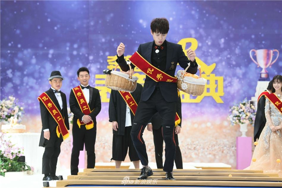 《奔跑吧》今晚收官！魏大勋加盟！邓超竟下跪求饶