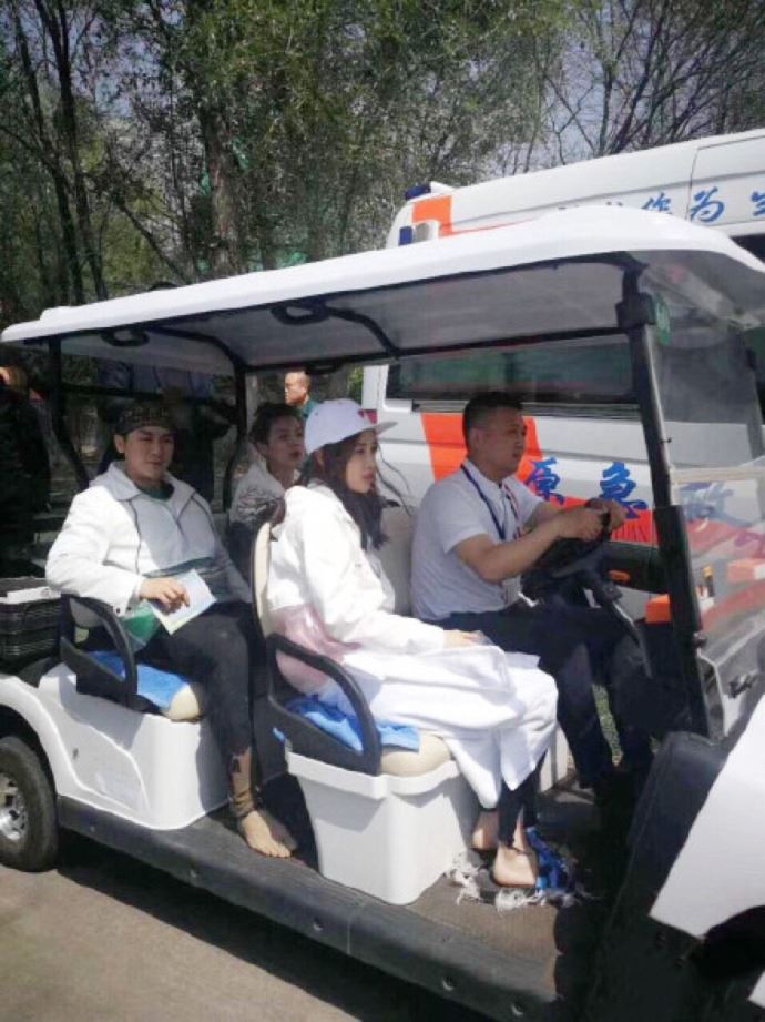 《奔跑吧》最新拍摄路透！竟然出现【复仇者联盟】？！