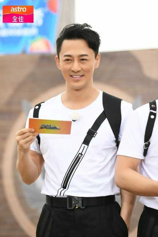 《奔跑吧》最新嘉宾是林峯啊！lucas竟扮乌龟叫笑死