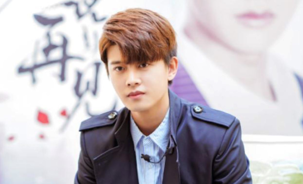 任嘉伦有新剧啦!《不说再见》搭档张钧甯