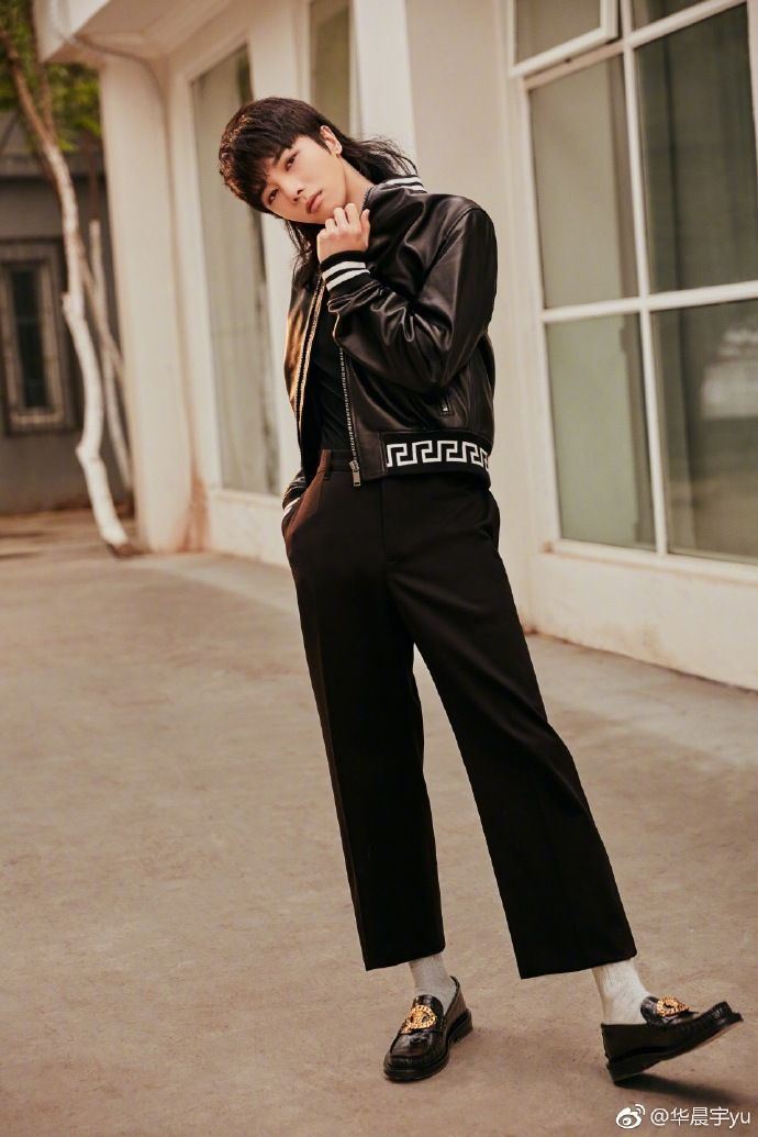 明星年度纳税金曝光！赚最多竟是他！杨幂也输他