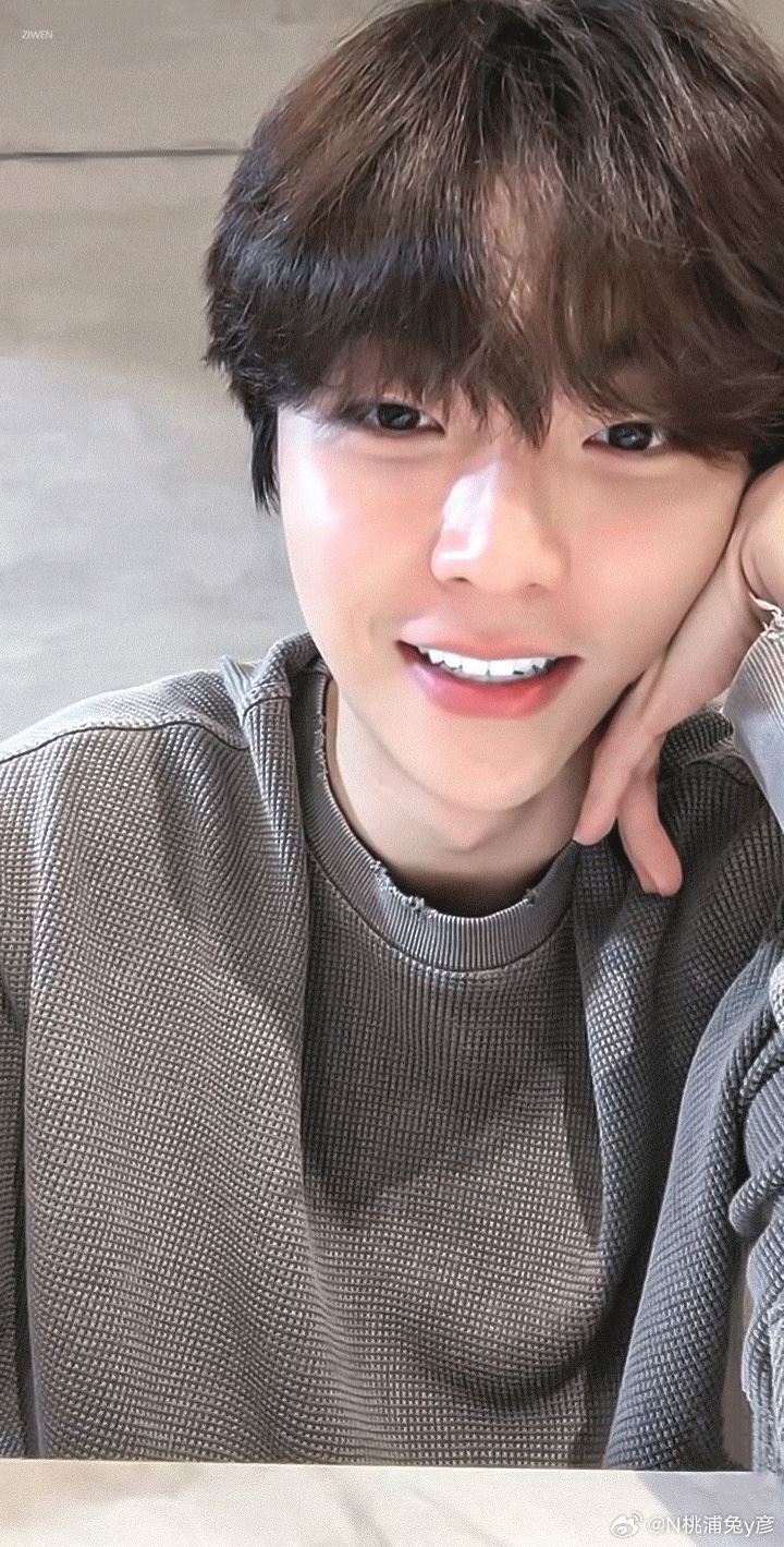 陈立农顶十级颱風做“这”事❗家里仓库屋顶被吹走😱