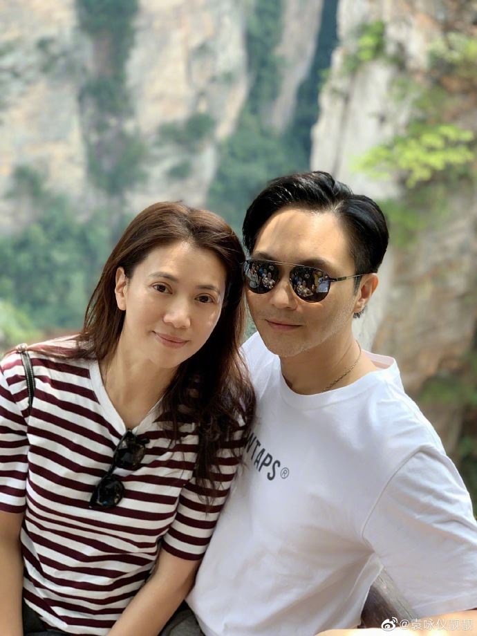 【多图】袁咏仪甜晒夫妻合照！和张智霖携手旅行超sweet