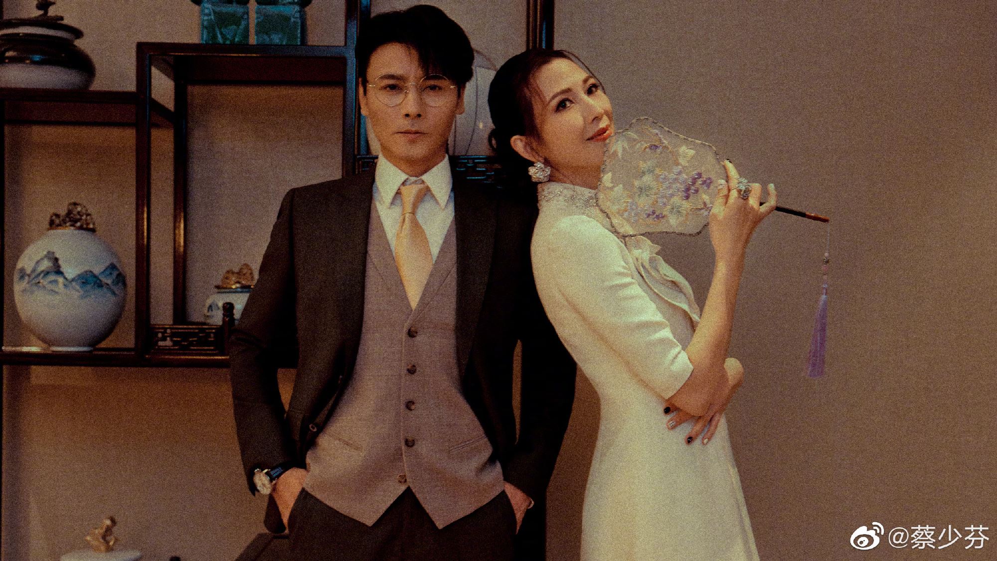 【多图】和张晋庆祝结婚14周年❗️蔡少芬发文：感恩象牙婚❤️