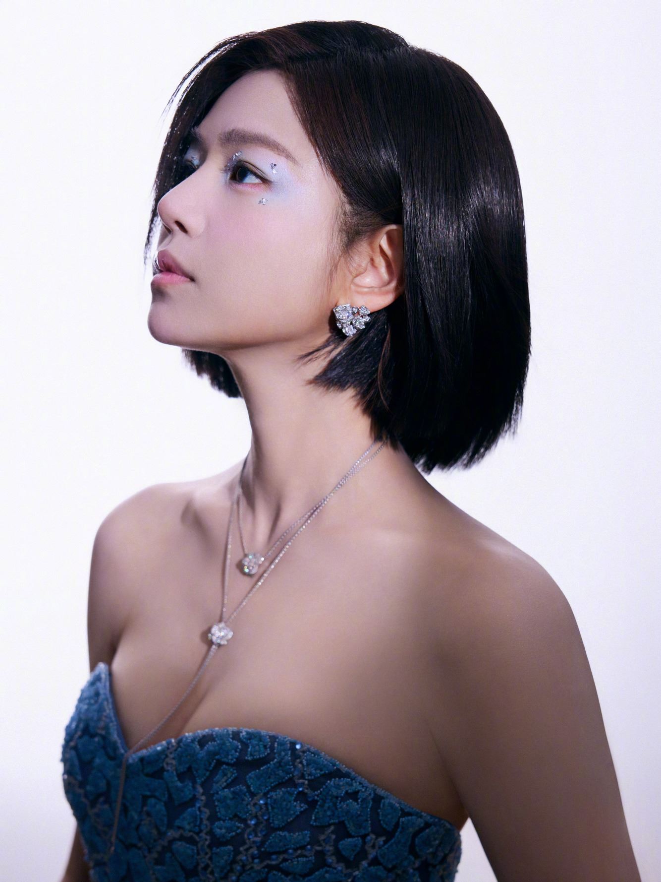 陈妍希换新头像啦😍成功兑现当初许下瘦十斤的承诺🔥