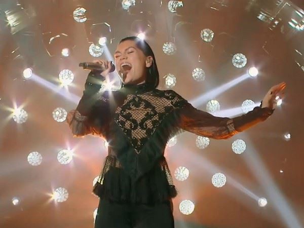 《歌手》连3集夺冠！jessie j铁嗓破6年纪录