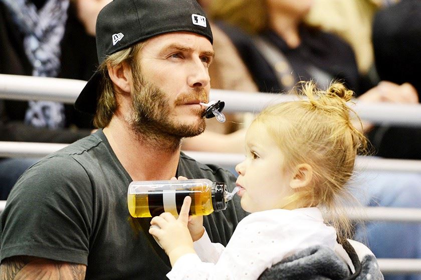 时光飞逝！victoria beckham晒小七照 差不多有妈妈一半的身高