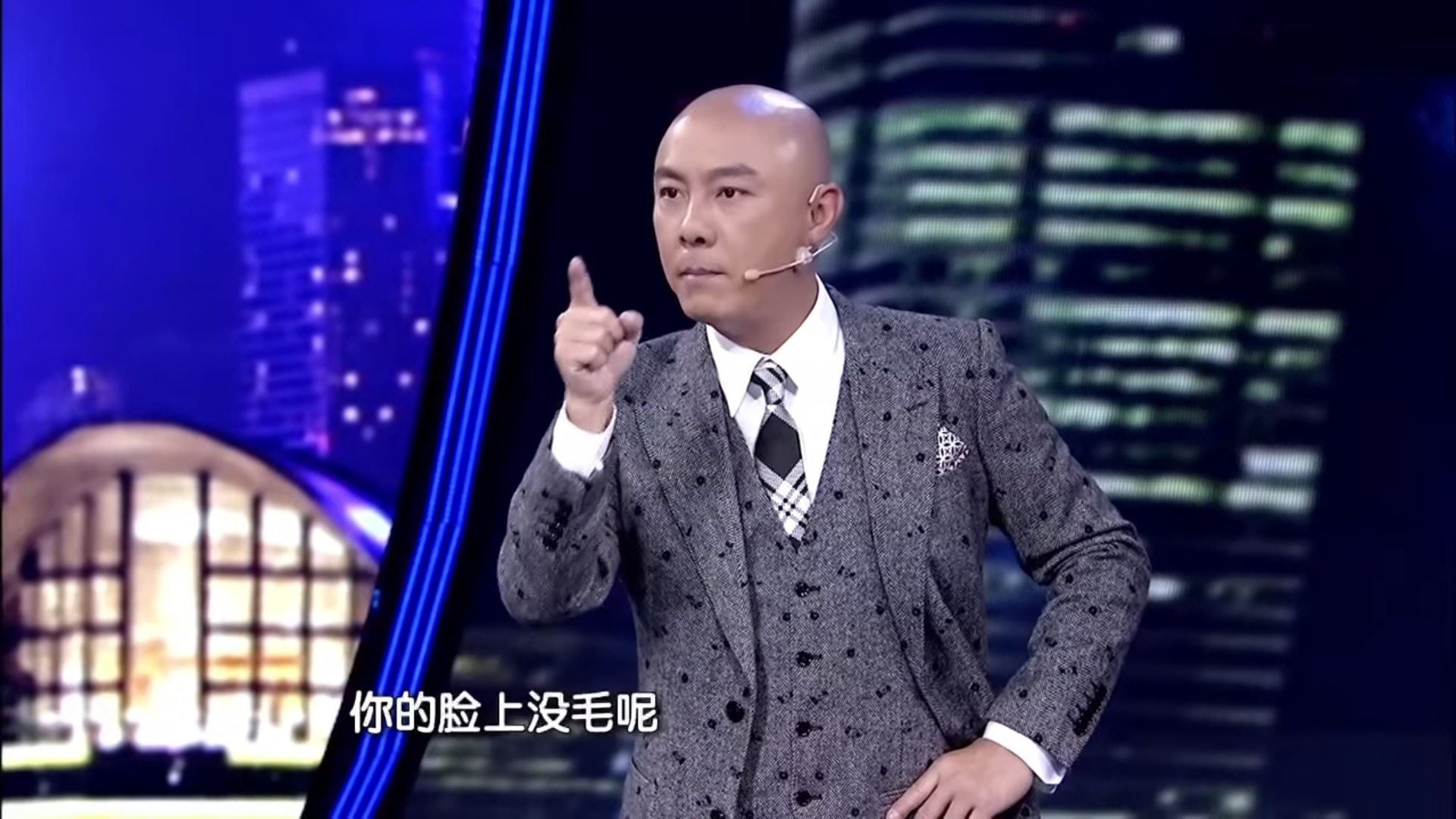 张卫健被誉为「最型的光头」！剃光头背后原因更有型