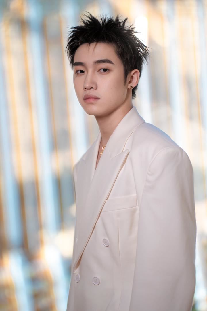 中国“新生代魔嗓”邓典官宣大马为海外巡演首站❗ 11 月 18 日唱进吉隆坡🔥