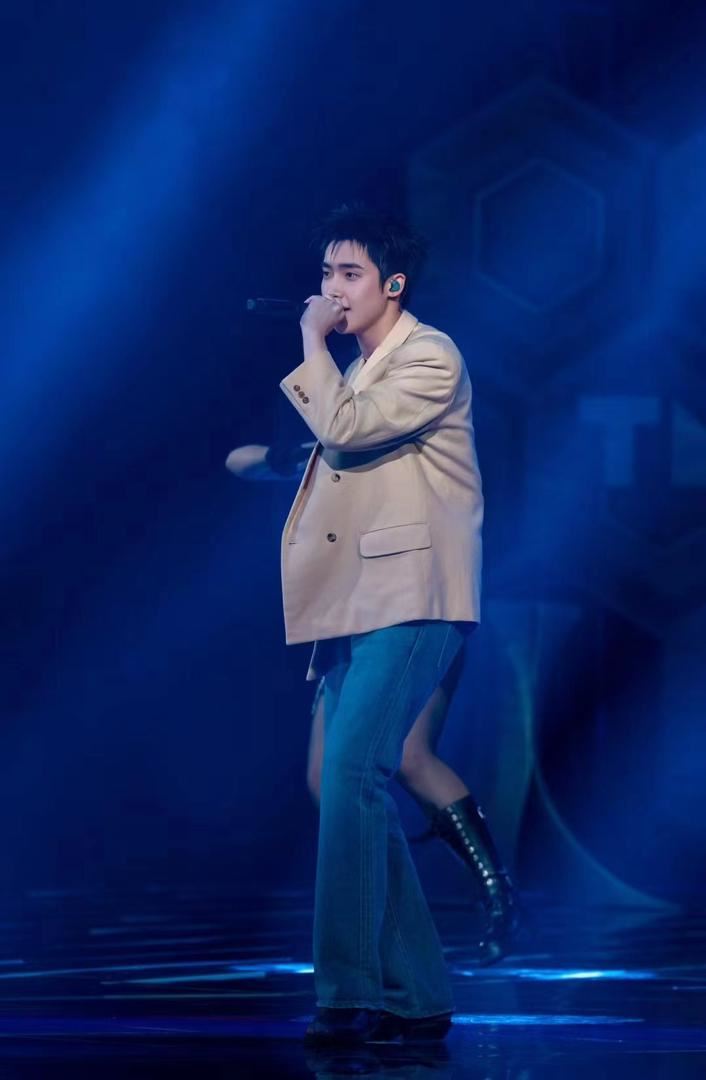 中国“新生代魔嗓”邓典官宣大马为海外巡演首站❗ 11 月 18 日唱进吉隆坡🔥