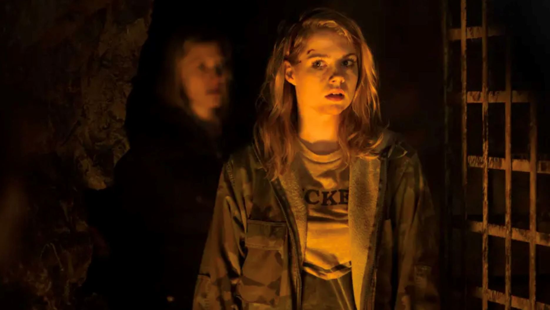 ⚠️黑马级恐怖片❗️《别敲两次门》把女儿接回家却遇上灵异事件👻