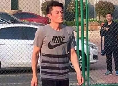 不只周杰伦！娱乐圈会打篮球的还有他！