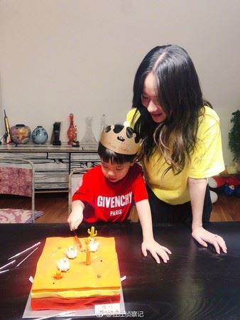 嗯哼5岁了！霍思燕精心庆祝！杜江生日却有差别！网笑翻