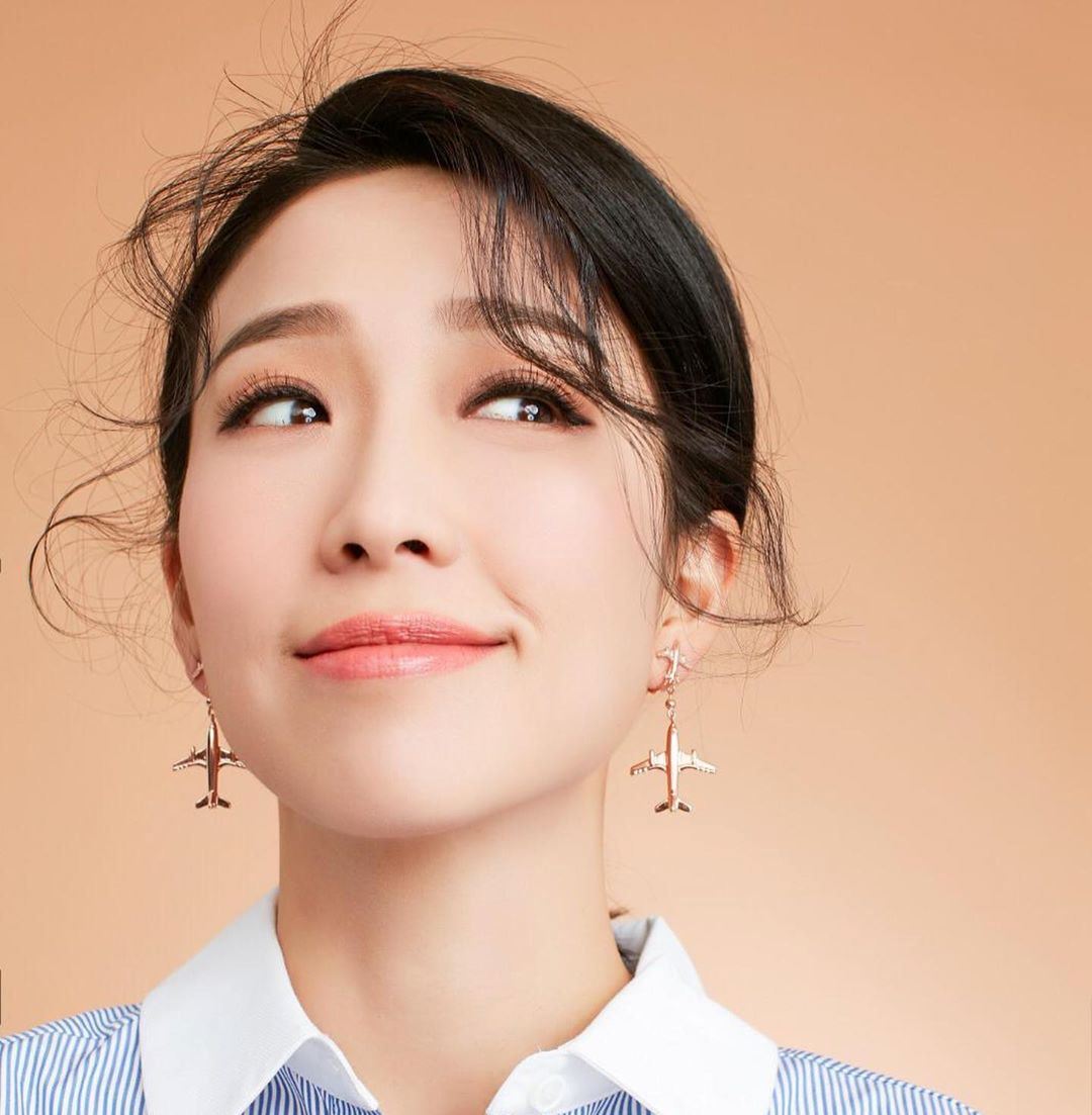 养出性感天鹅颈！去颈纹从5大日常做起