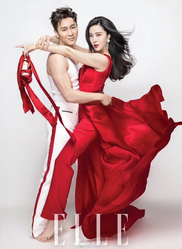 情侣照这样拍准没错！范冰冰李晨最新写真搂腰环抱超亲密