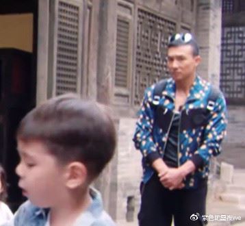 《爸爸去哪儿5》嗯哼抛下爸爸找泡芙！刘畊宏射出岳父的凝视 好恐怖&nbsp;