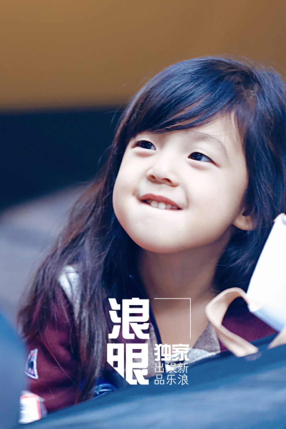 [组图]《爸爸5》陈小春圆女儿梦！为哄泡芙露出未曾见过的温柔